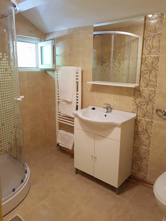 Cabana Sarmis Costesti Kültér fotó